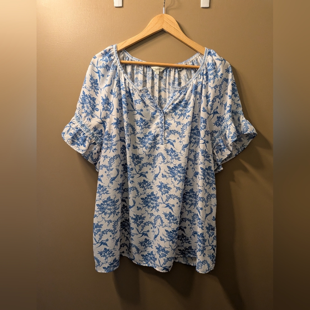 Max Studio White Tunic with Blue Floral Print